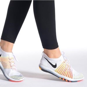 Nike Free Transform Flyknit